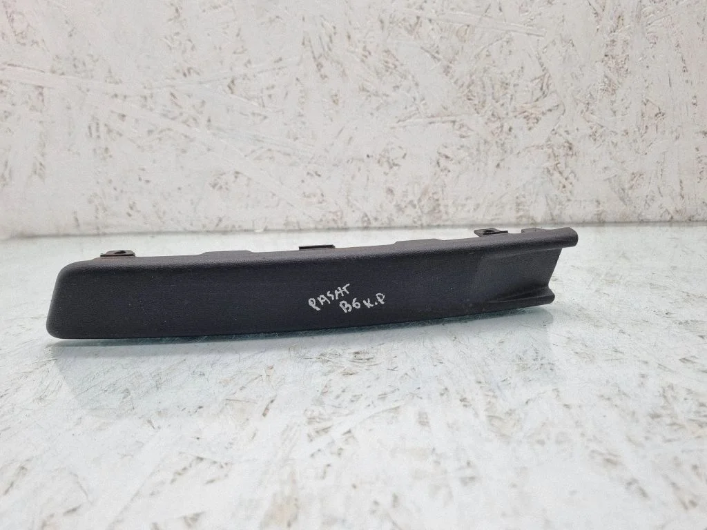 Front bumper splitter molding 3C0807645
