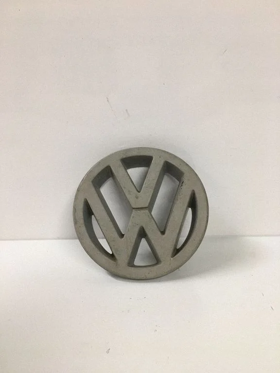 Tootja embleem (logo) 7M0853601L