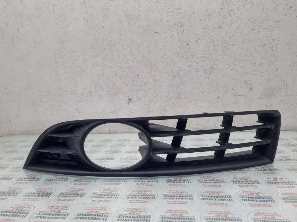 Kratka / ramka halogenu 3C0853665A