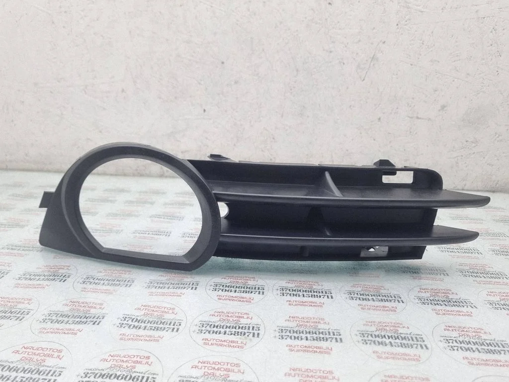 Front fog light trim/grill – Audi A3 S3 8P (2003-2012)