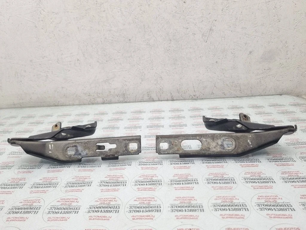 Mootorikapoti hinged 8K0823302B