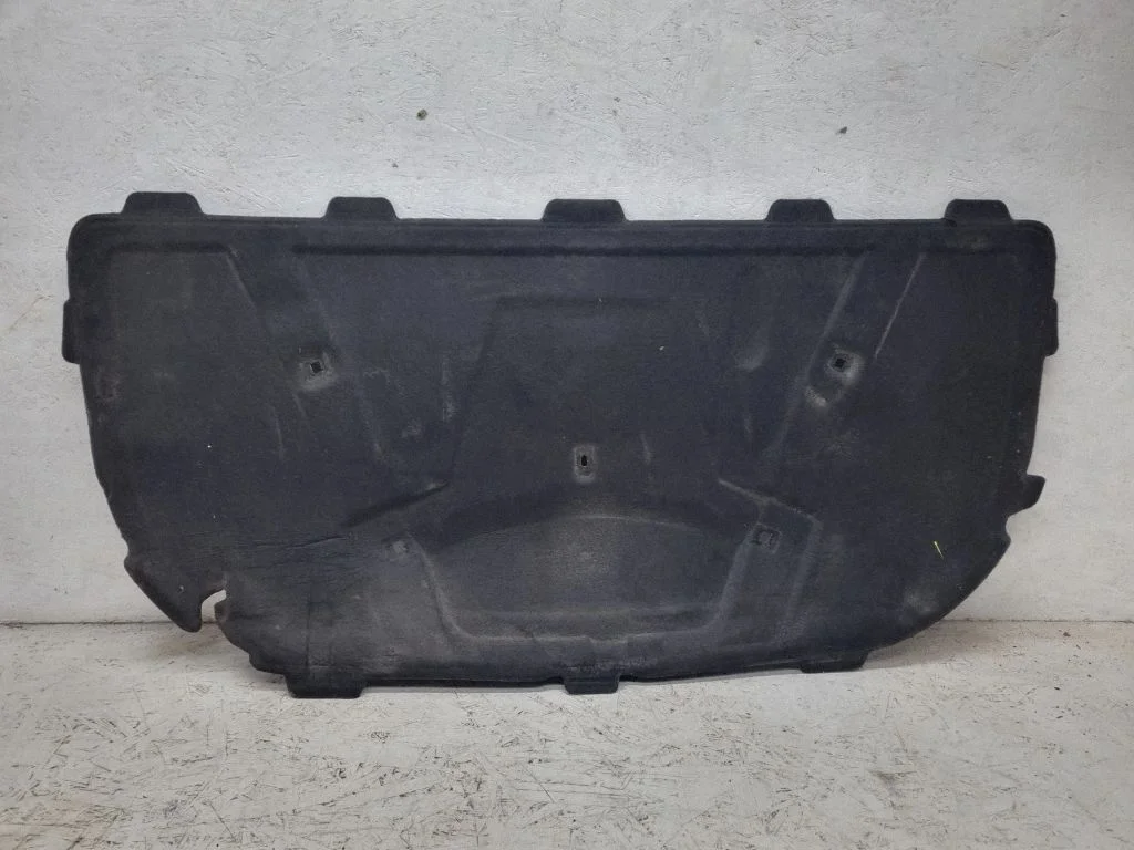 Mootorikapoti heli-/soojusisolatsioon – Volkswagen Passat CC (2008-2016)