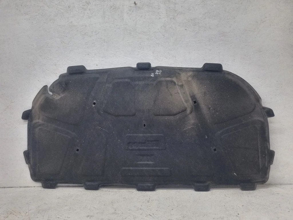 Mootorikapoti heli-/soojusisolatsioon – Audi A4 Allroad B8 (2008-2016)