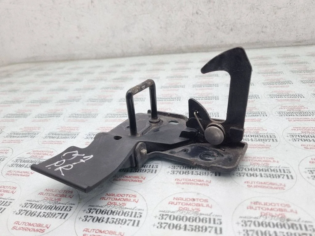Engine bonnet/hood lock/latch loop/hook – Audi Q7 4L (2005-2015)