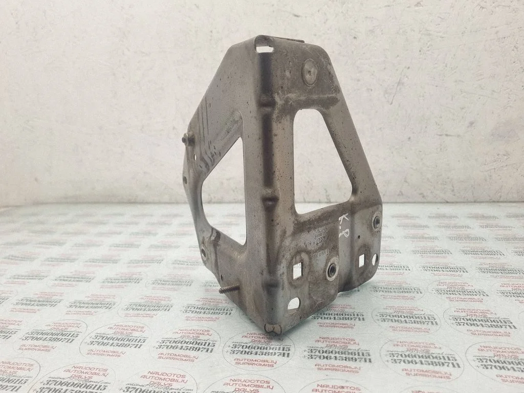 Poritiiva kinnitusklamber – Audi A6 Allroad C6 (2006-2011)