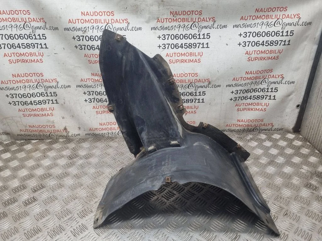 Front wheel arch liner splash guards 3C0805911B
