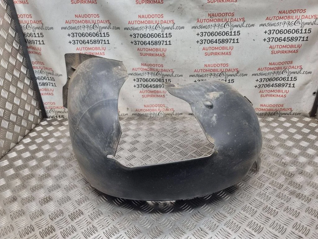 Front wheel arch liner splash guards 1K0805978B