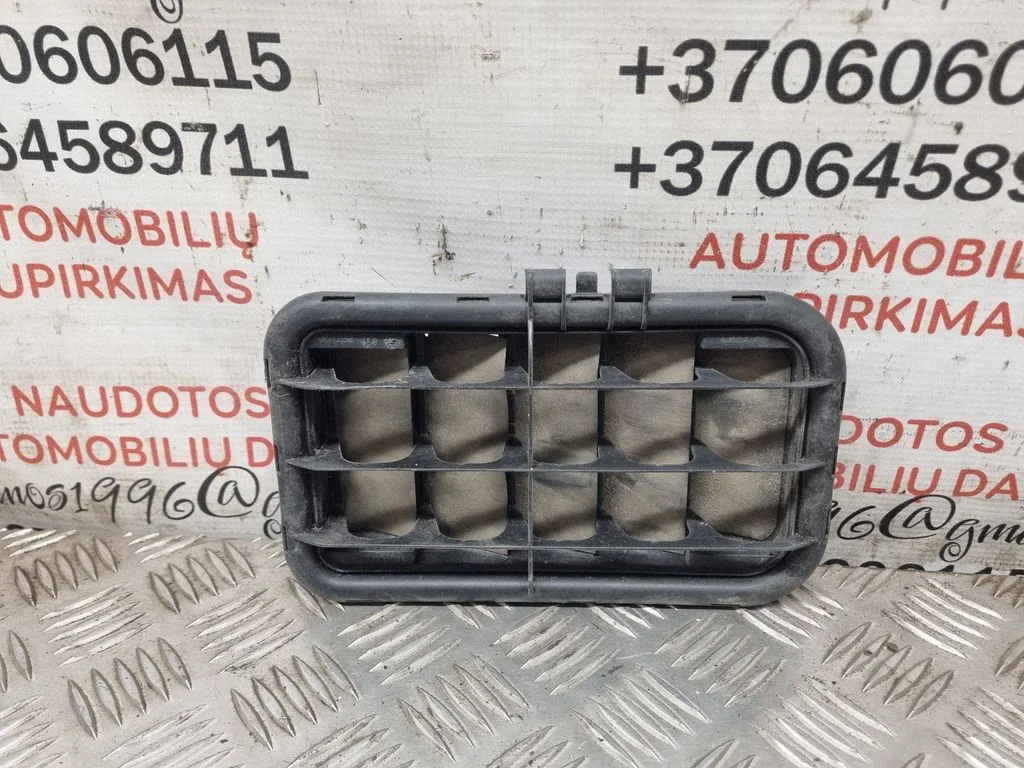 Ventilatsioonirest 4E0819181A