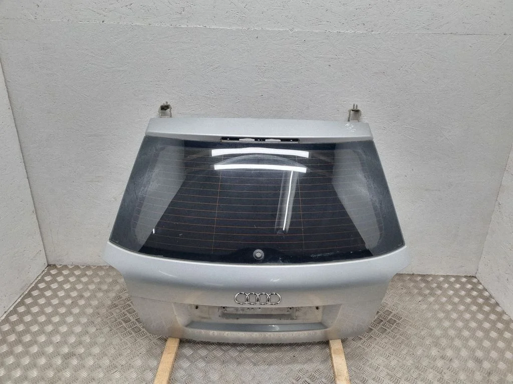 Tailgate/trunk/boot lid 8P4971148A