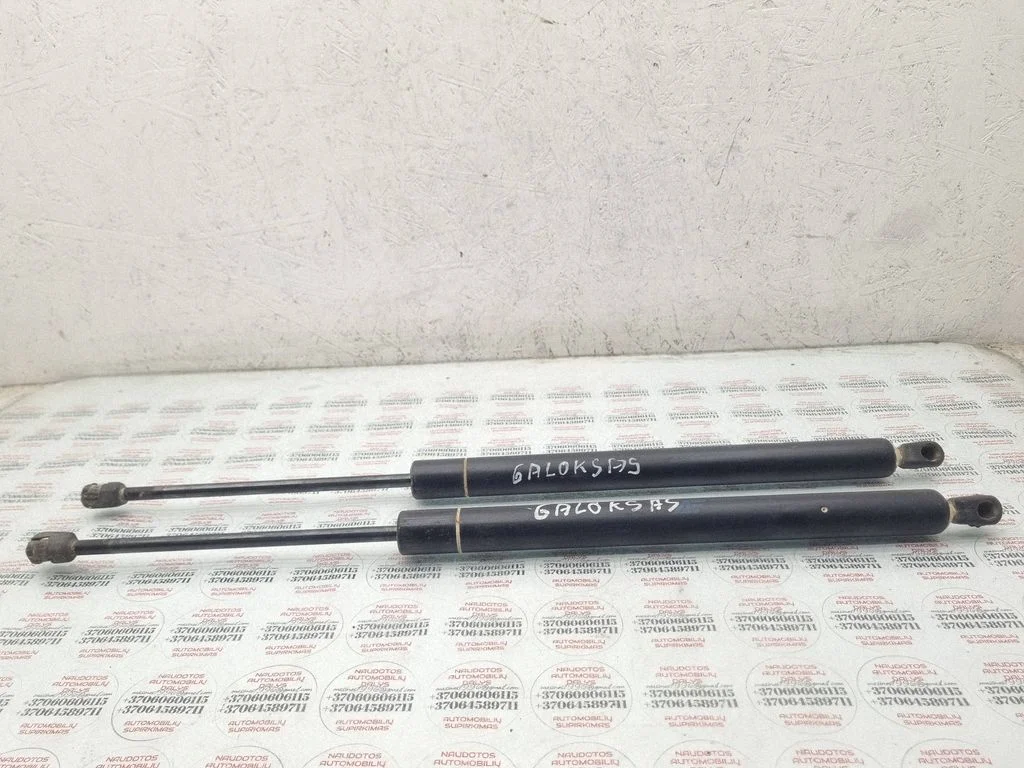 Siłownik (sprężyna gazowa) klapy bagażnika 7M0827550F