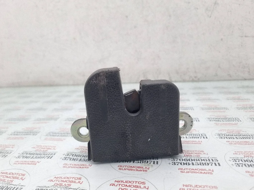 Tailgate/trunk/boot lock/catch/latch 1K6827505C