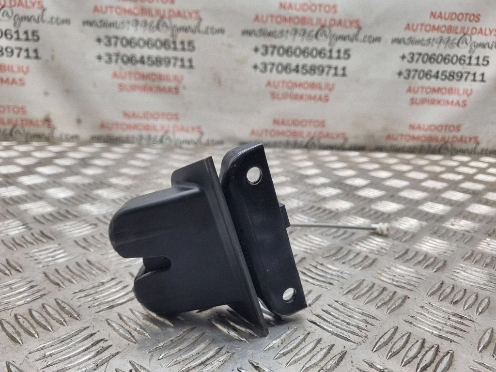 Tagaluugi lukk 8Z0827520