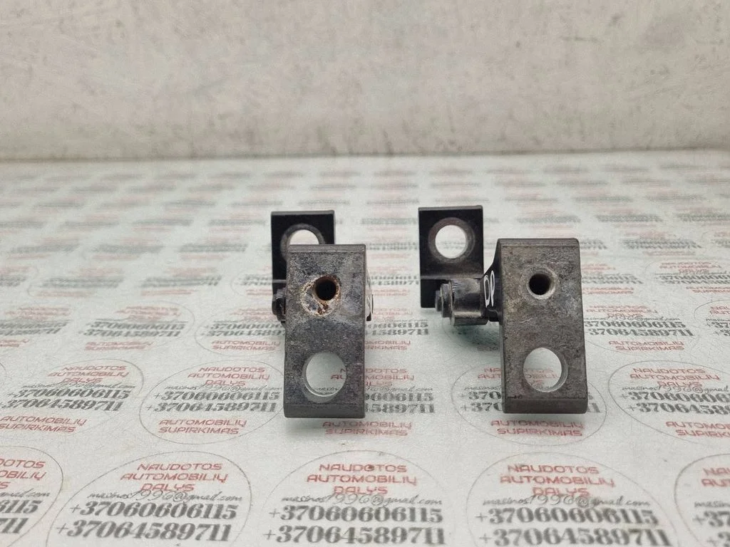 Front door hinges set – Audi A4 Allroad B8 (2008-2016)