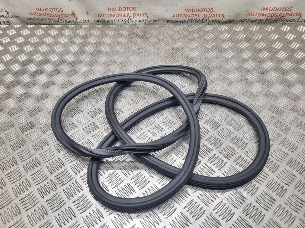 Front door rubber seal – Audi A4 Allroad B8 (2008-2016)