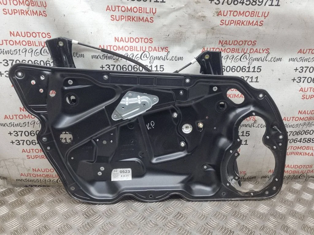 Front window lifting mechanism without motor 3C1837755K