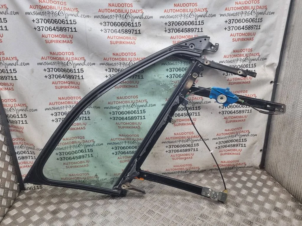 Podnośnik szyby przedniej bez silniczka 8E0837629