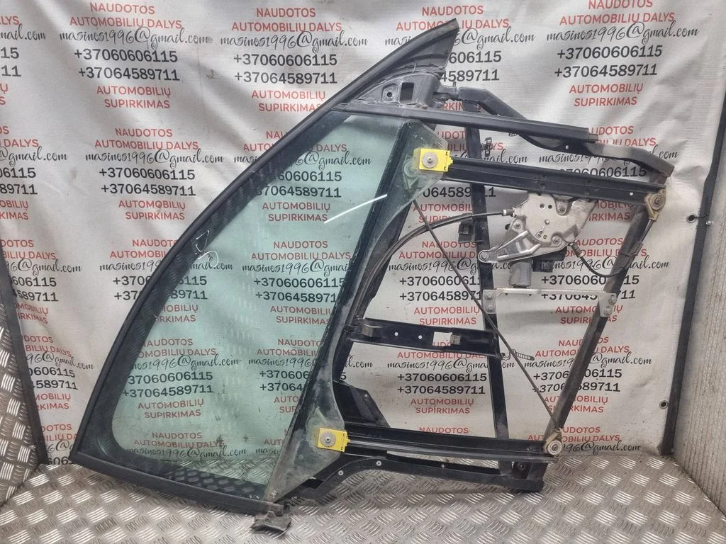 Priekšējā el. loga pacēlāja mehānisma komplekts 4B0837754D