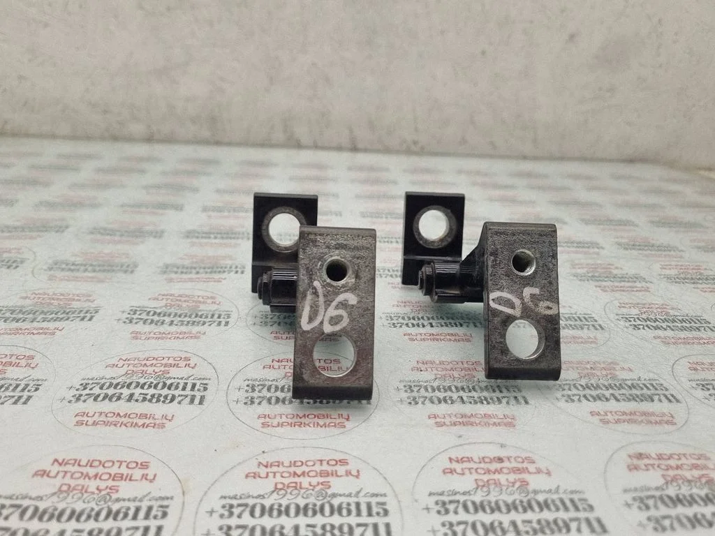 Rear door hinge set – Audi A4 Allroad B8 (2008-2016)