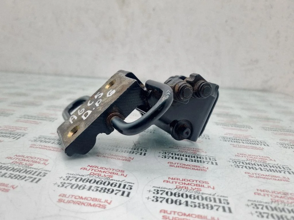 Rear door lower hinge – Audi A6 Allroad C5 (1999-2005)