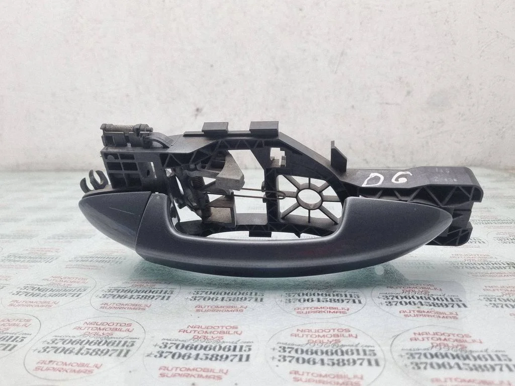 Rear door exterior handle – Volkswagen Passat B6 (2005-2010)