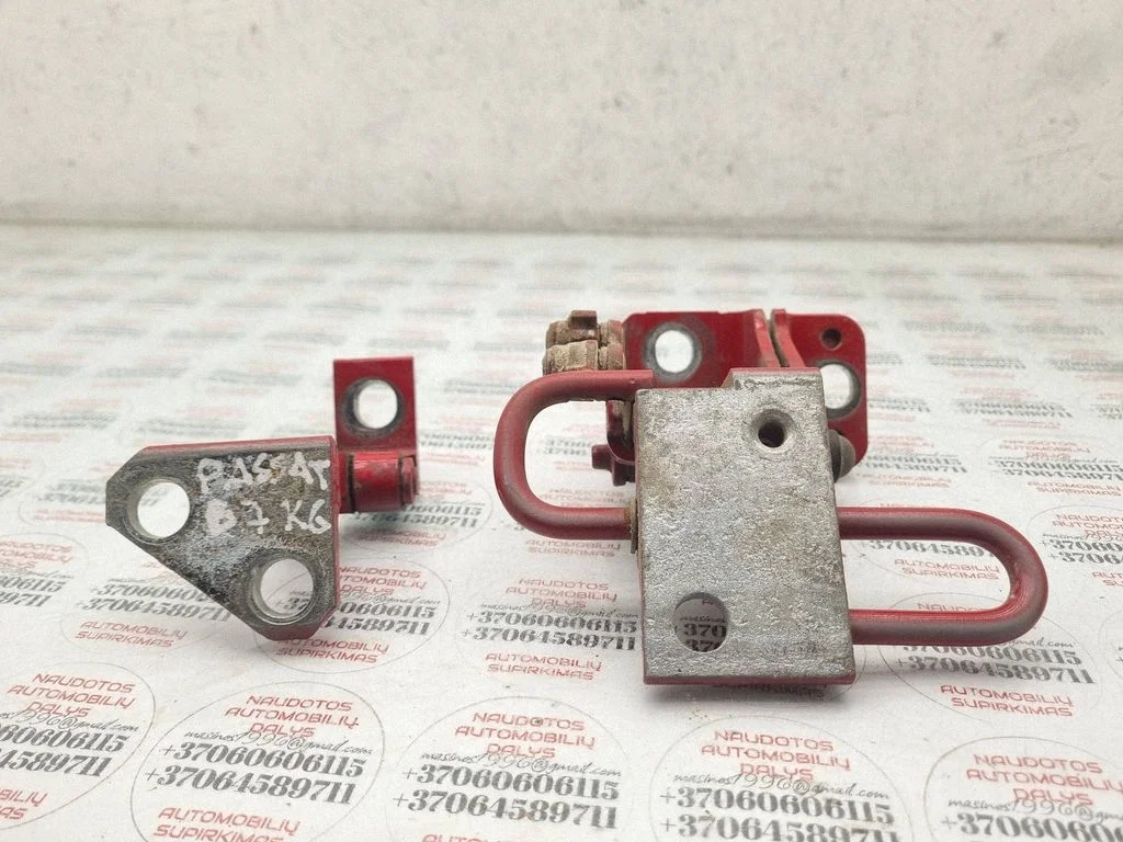 Tagaukse hingede komplekt 3C8833411