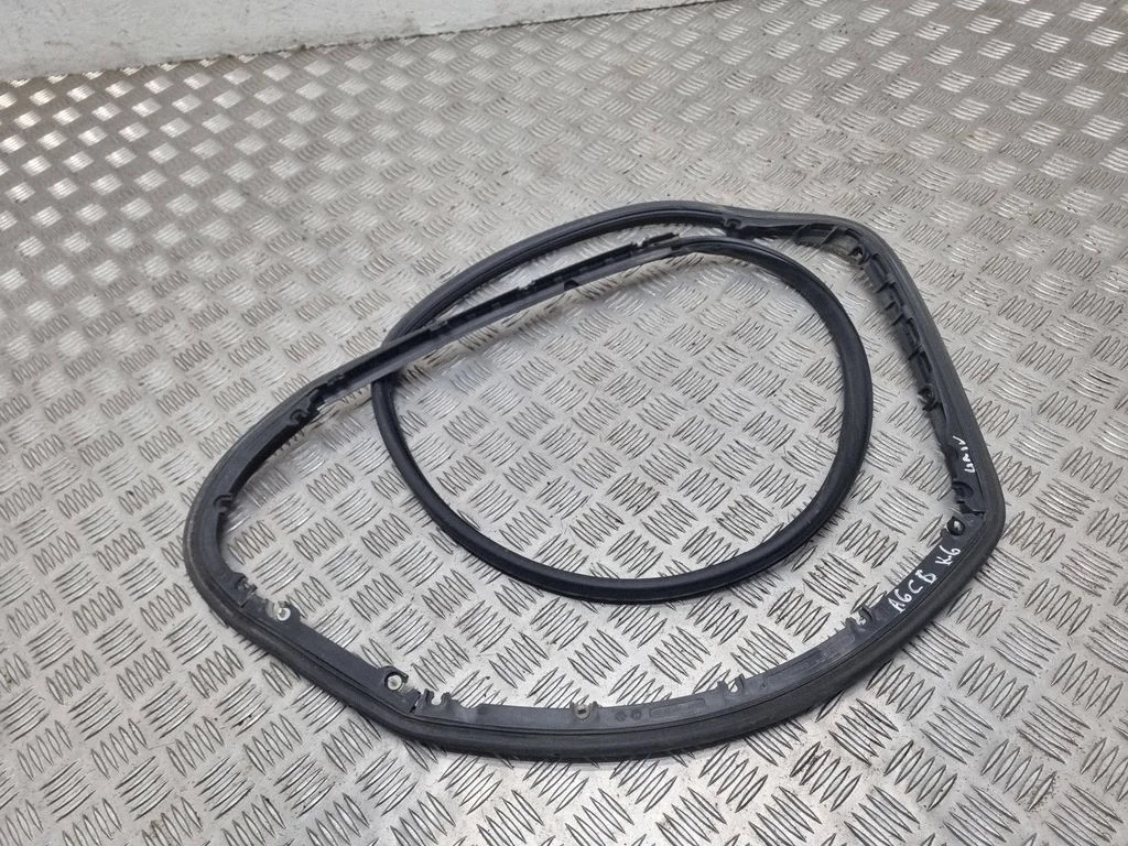 Rear door rubber seal (on body) – Audi A6 Allroad C6 (2006-2011)