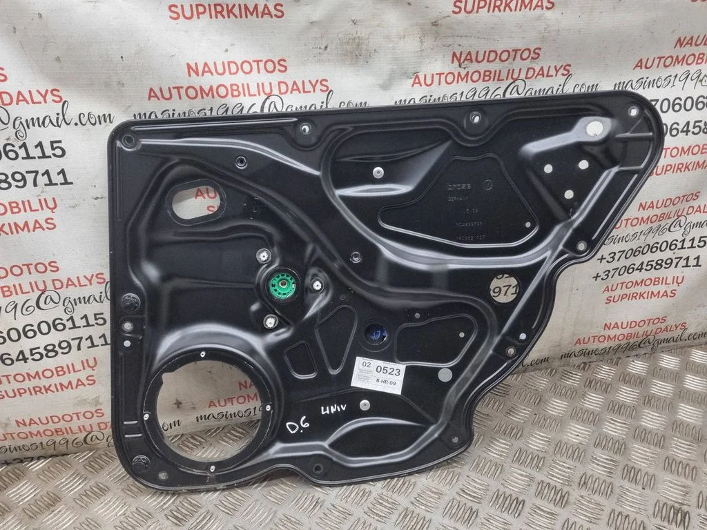 Rear window lifting mechanism without motor 3C4839756H