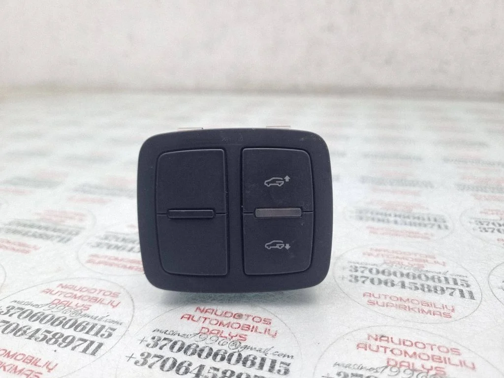 Sissetõmmatava haakekonksu nupp – Audi Q7 4L (2005-2015)