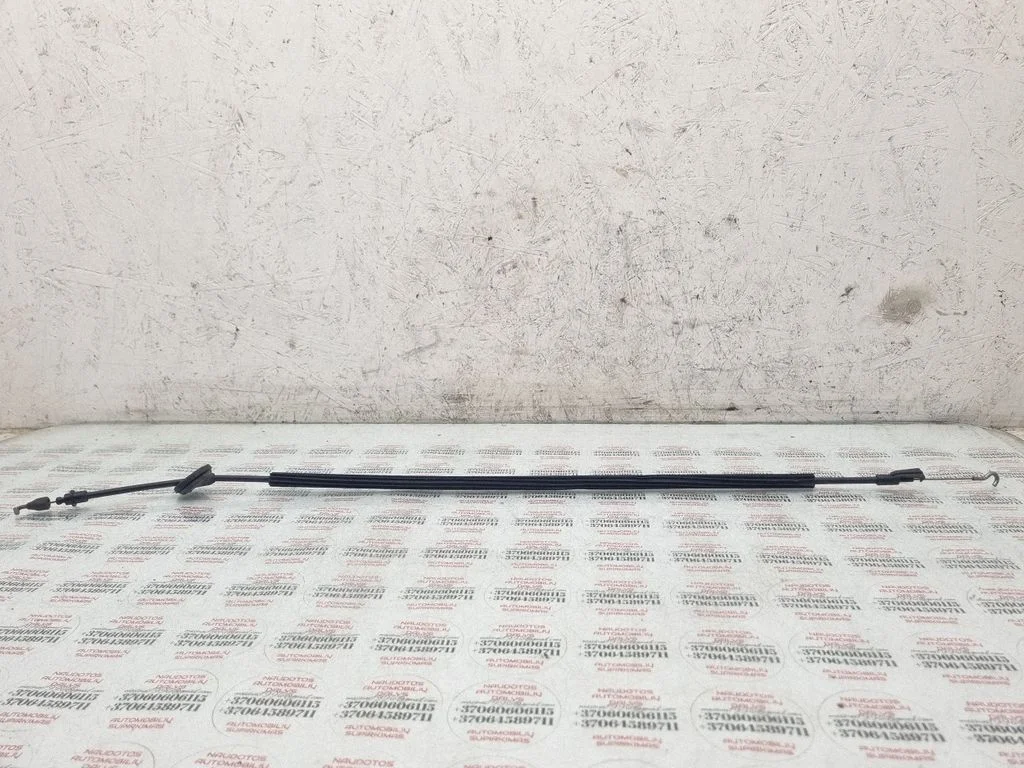 Front door cable line – Volkswagen Golf Plus (2005-2013)
