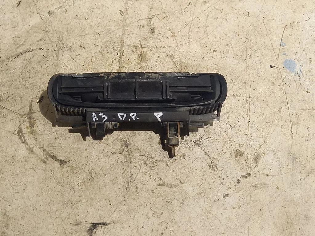 Front door exterior handle – Audi A3 S3 8L (1996-2003)