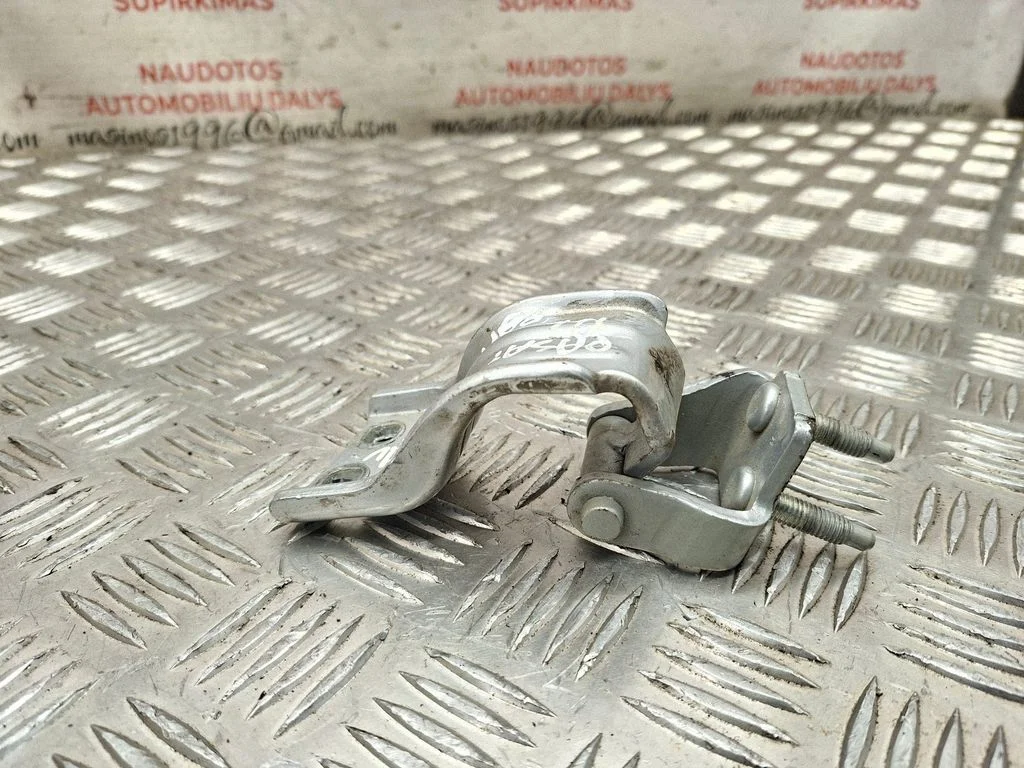 Laadimisukse ülemine hing – Volkswagen Passat CC (2008-2016)