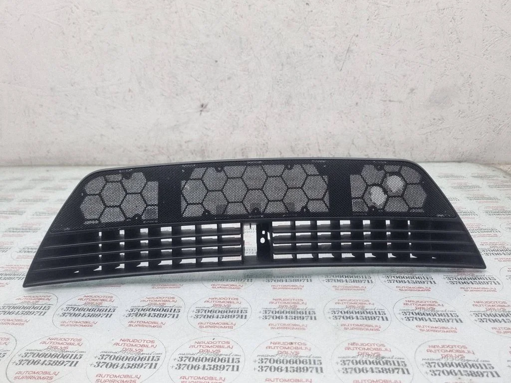 Armatuurlaua õhutusresti kate – Audi A4 S4 B6 8E 8H (2001-2005)