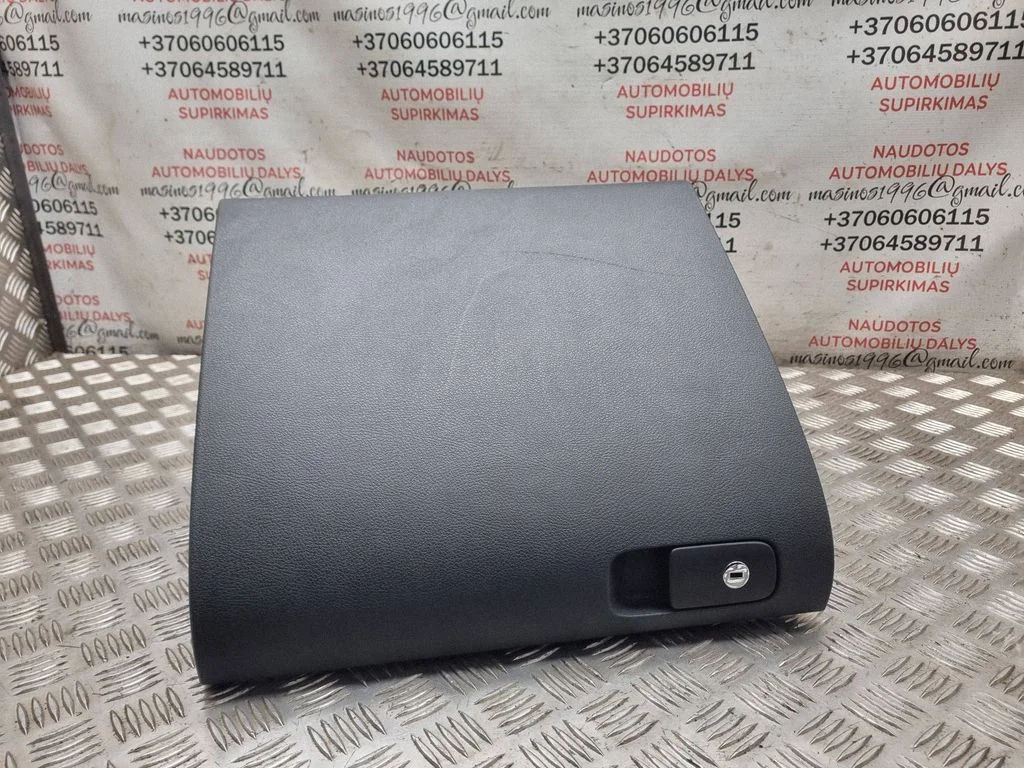 Schowek pasażera 5M1857097J