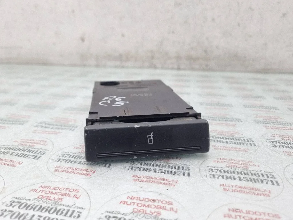 Cup holder – Audi A6 Allroad C5 (1999-2005)