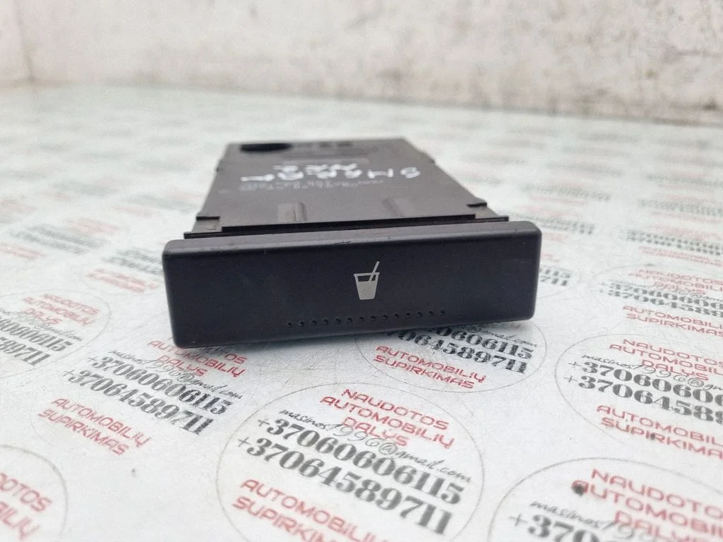 Cup holder – Volkswagen Sharan (2001-2010)