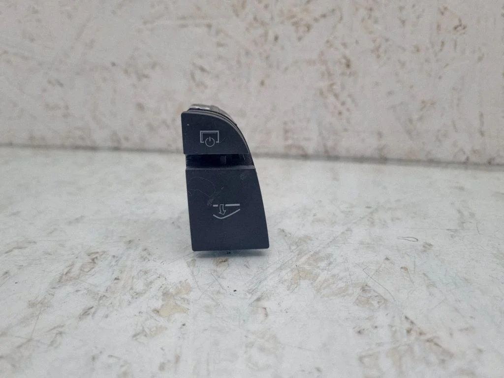 Glove box handle – Audi A6 Allroad C6 (2006-2011)