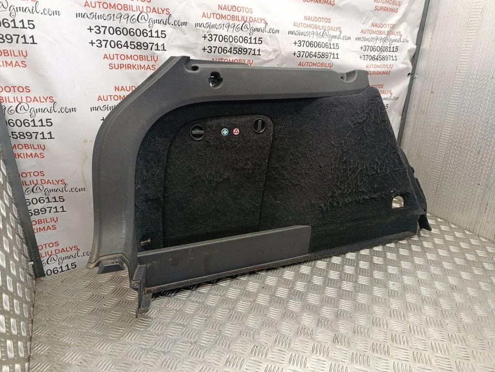 Panel deski rozdzielczej (boczny) 1K9867427F