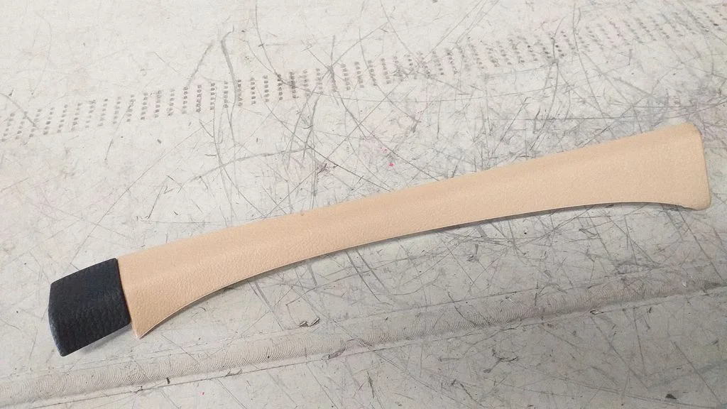 Dashboard side end trim 3C0868238
