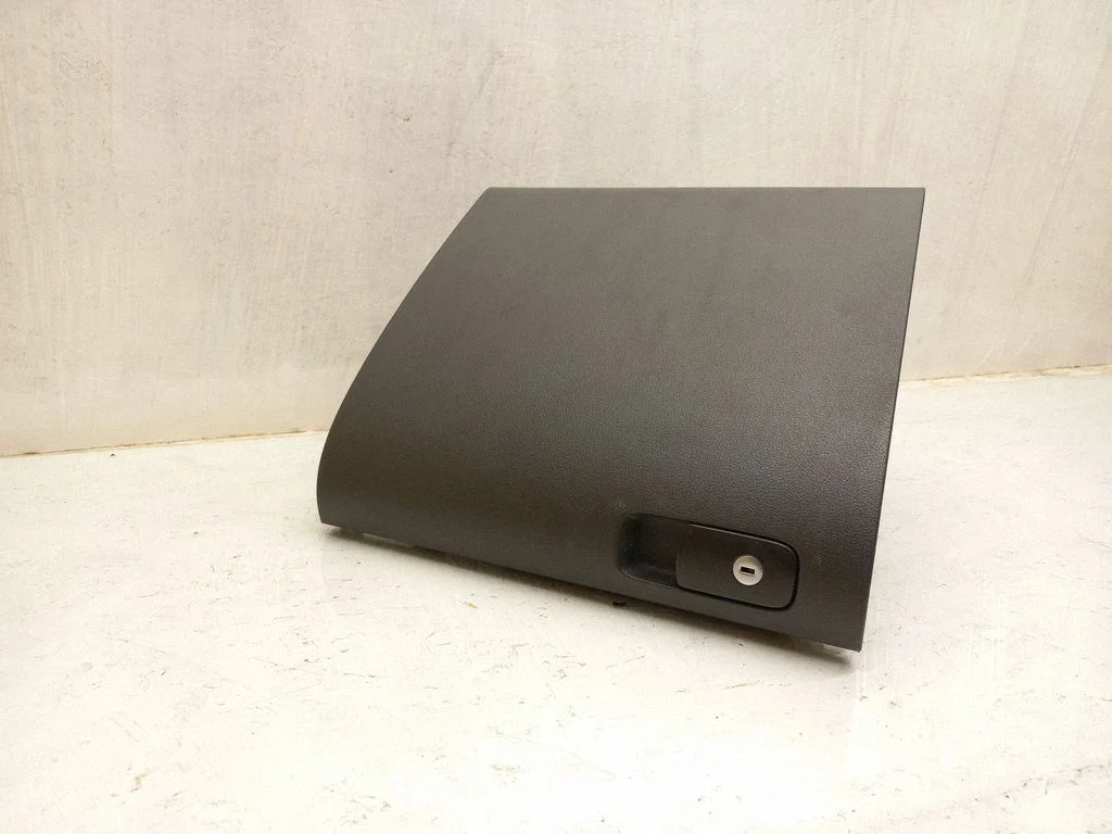 Glove box set – Volkswagen Golf Plus (2005-2013)