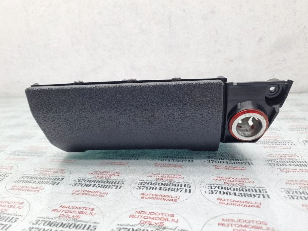Ashtray (front) – Volkswagen Touran I (2003-2010)