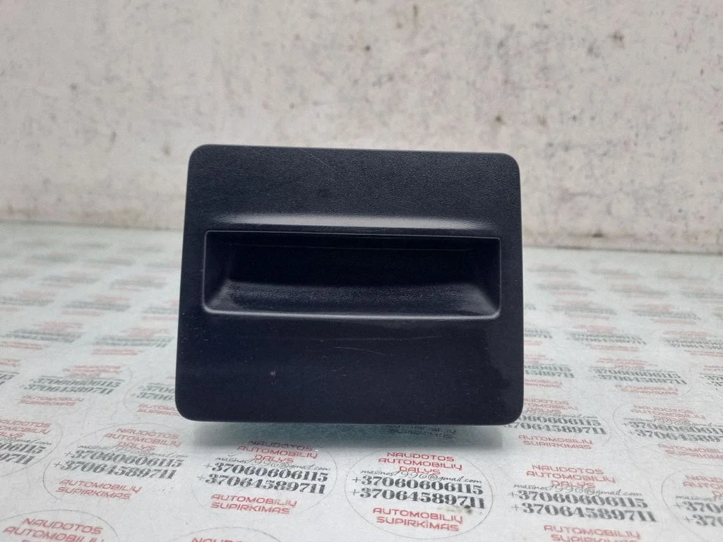 Ashtray (rear) – Skoda Octavia Mk3 (5E) (2013-2019)
