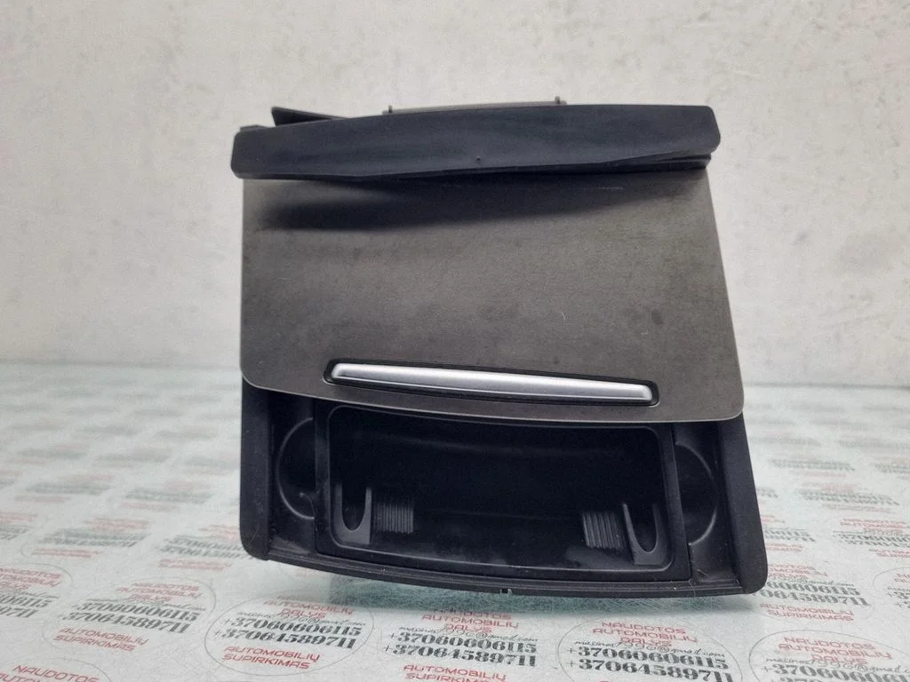 Ashtray (front) – Audi A6 Allroad C6 (2006-2011)