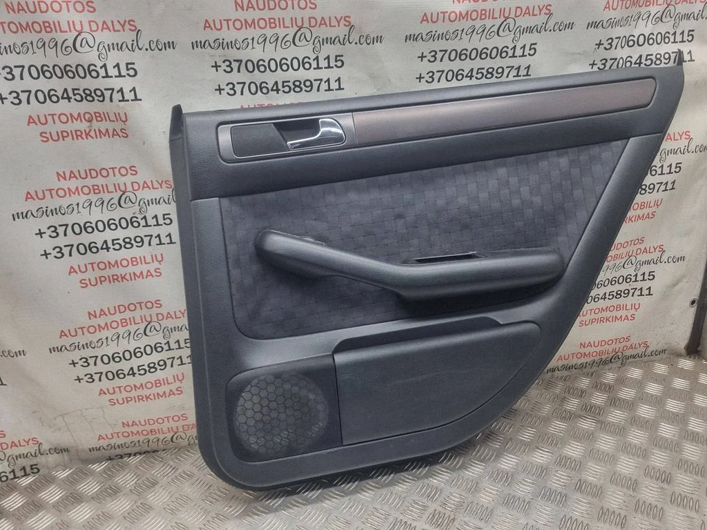 Aizmugurējo durvju apšuvums 4B0867306