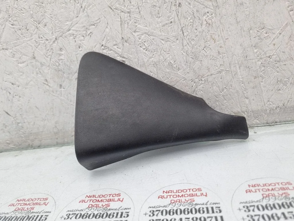 Other rear door trim element 7L0839915B