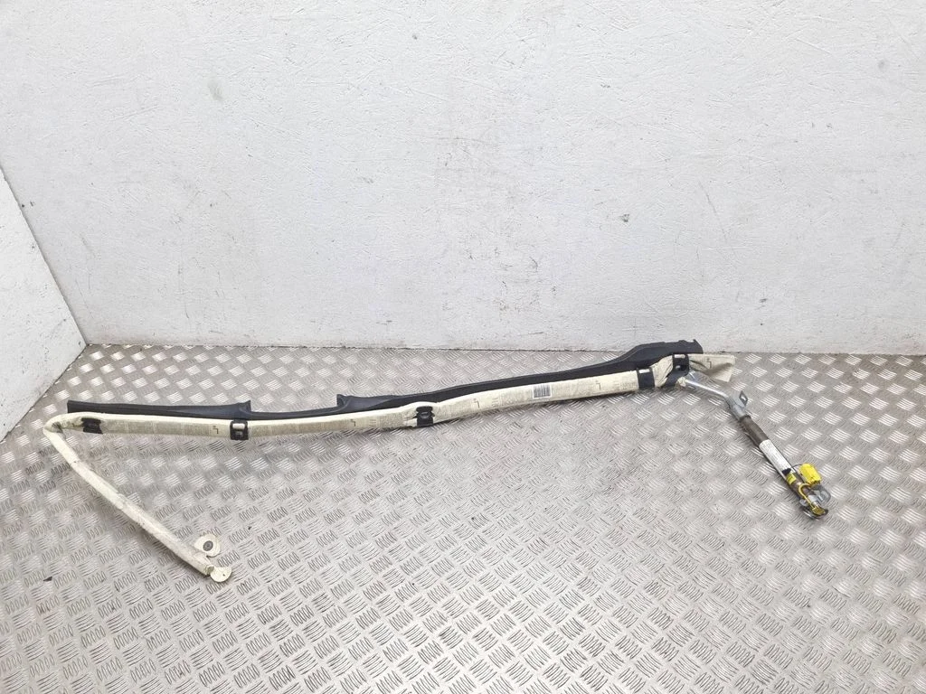 Katuse turvapadi (kardin) 5M0880741