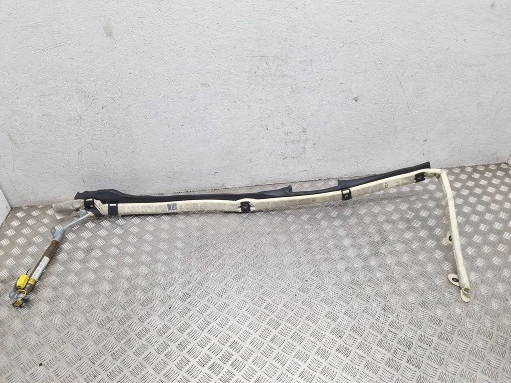 Katuse turvapadi (kardin) 5M0880742