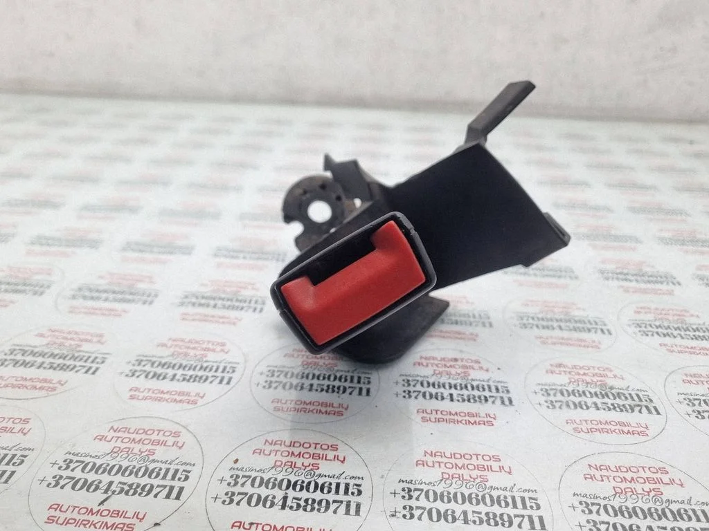 Rear seatbelt buckle – Audi A6 Allroad C6 (2006-2011)