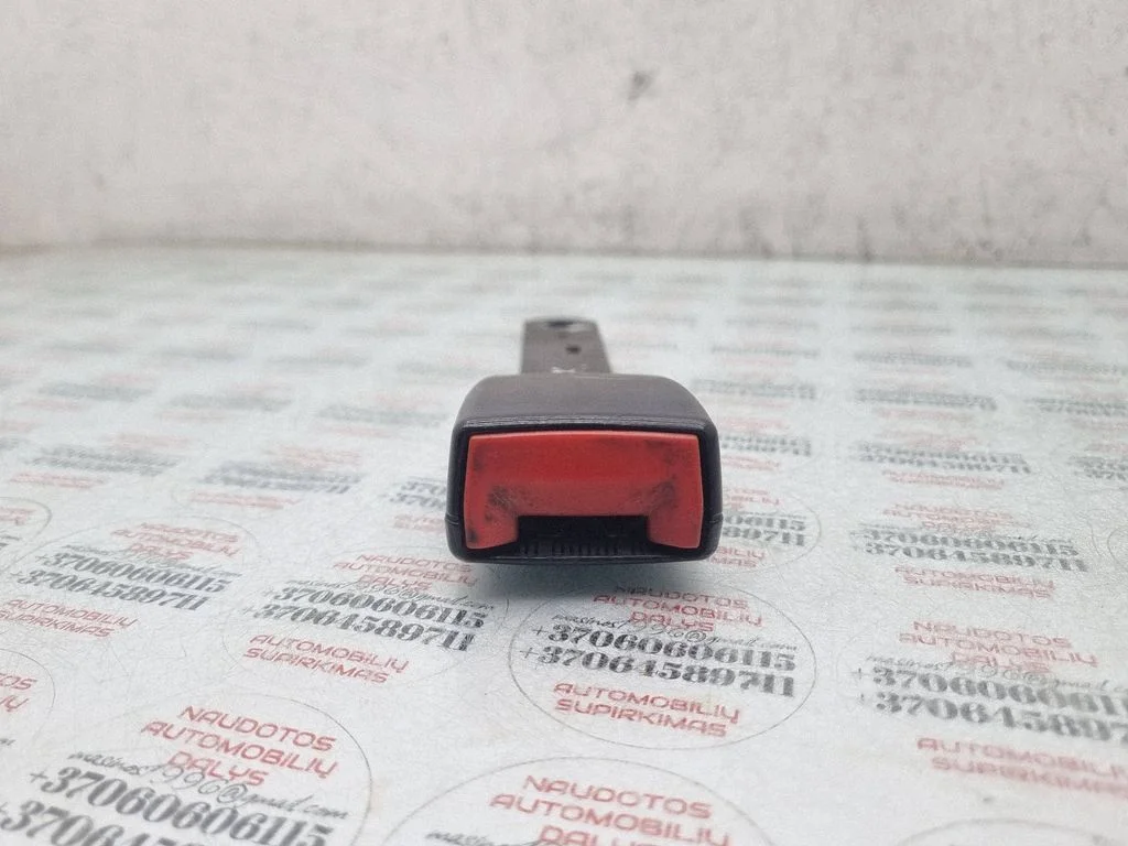 Zapięcie pasa przednie 7M3857877