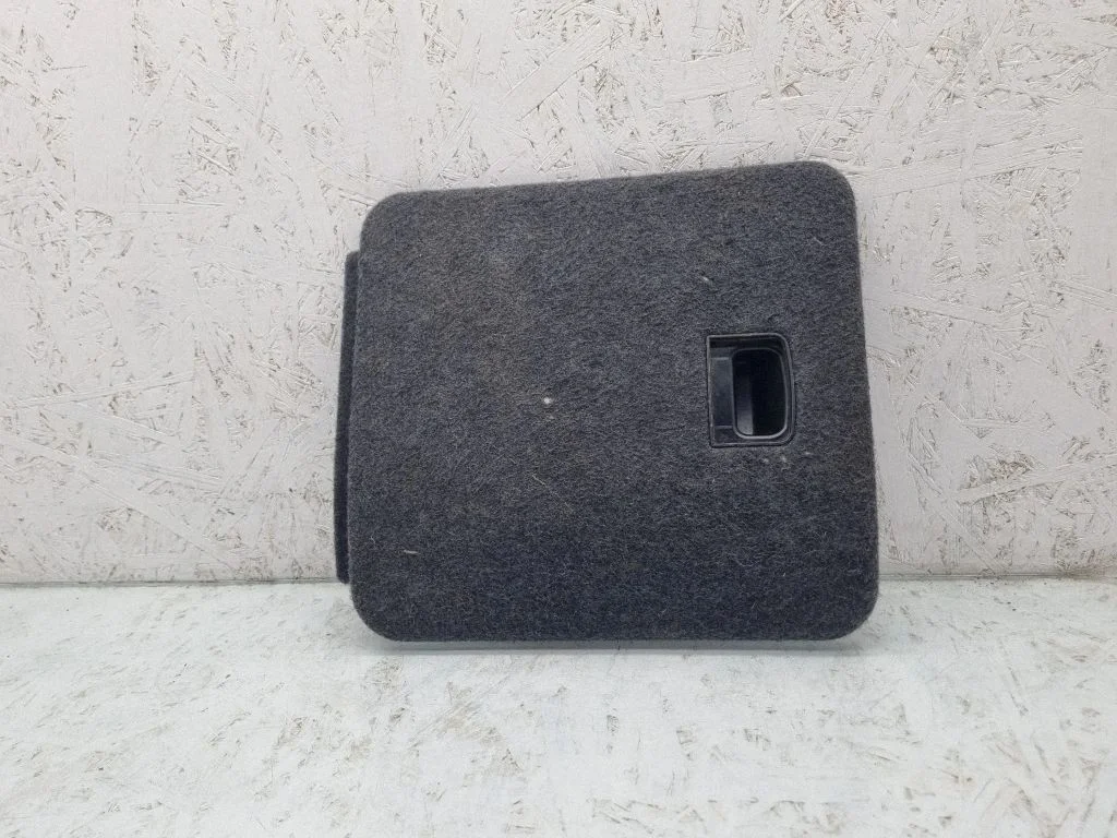 Trunk/boot trim cover – Volkswagen Golf Plus (2005-2013)
