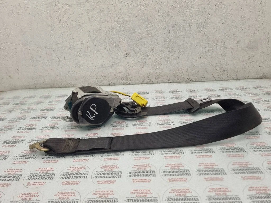 Front seatbelt 1K4857705D